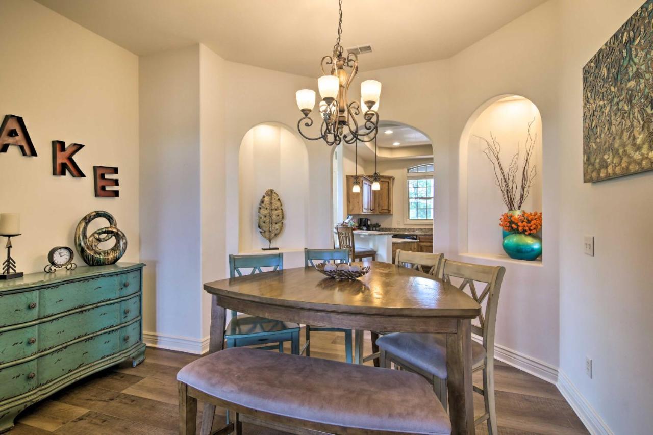 Luxe Branson Retreat With Mtn Views And Pool Access! Exterior foto